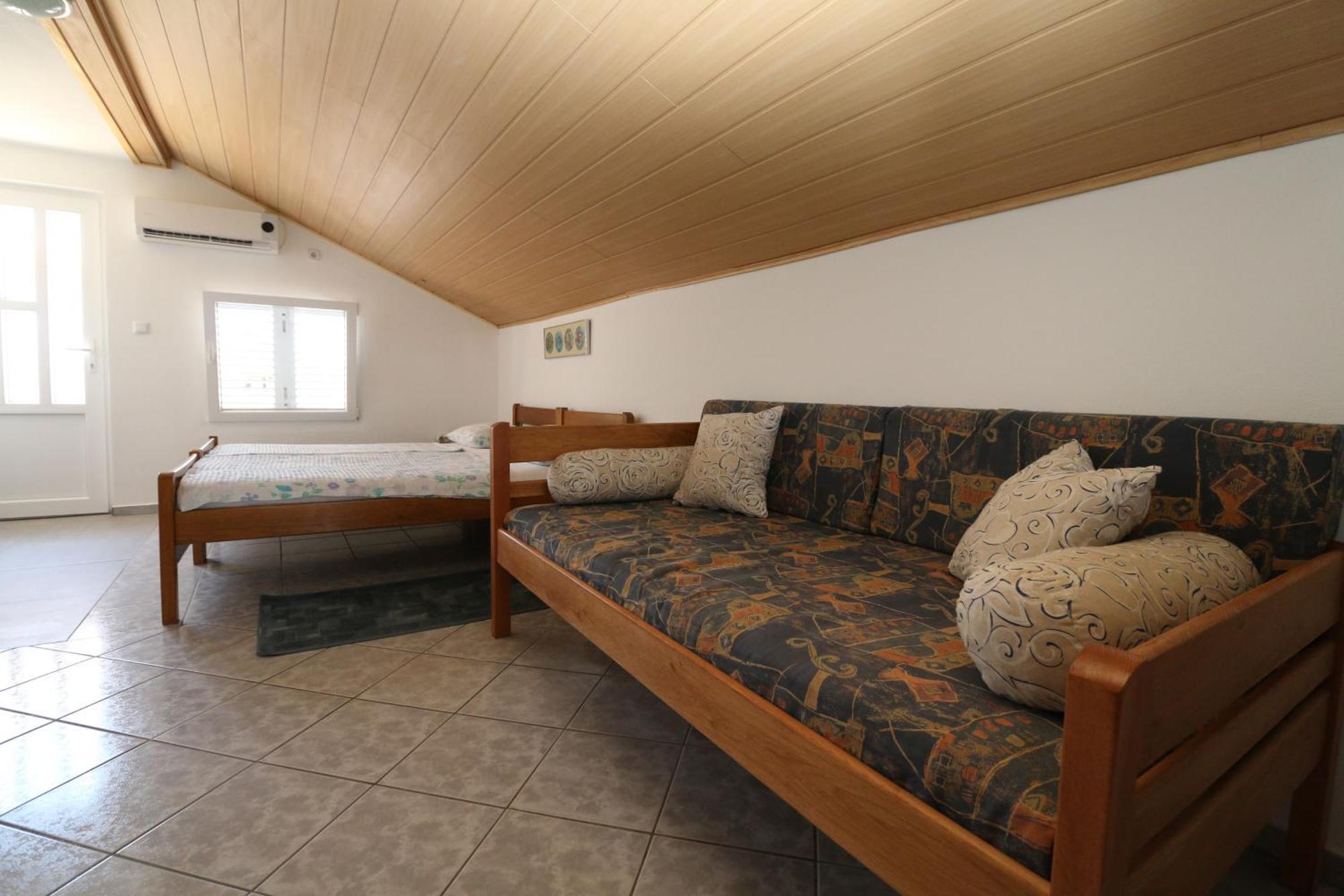 Apartments With A Parking Space Nin, Zadar - 11402 Bilik gambar